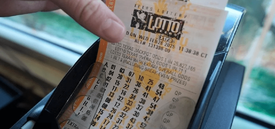 Texas Lottery Couriers Push Back After Senate Advances Ban